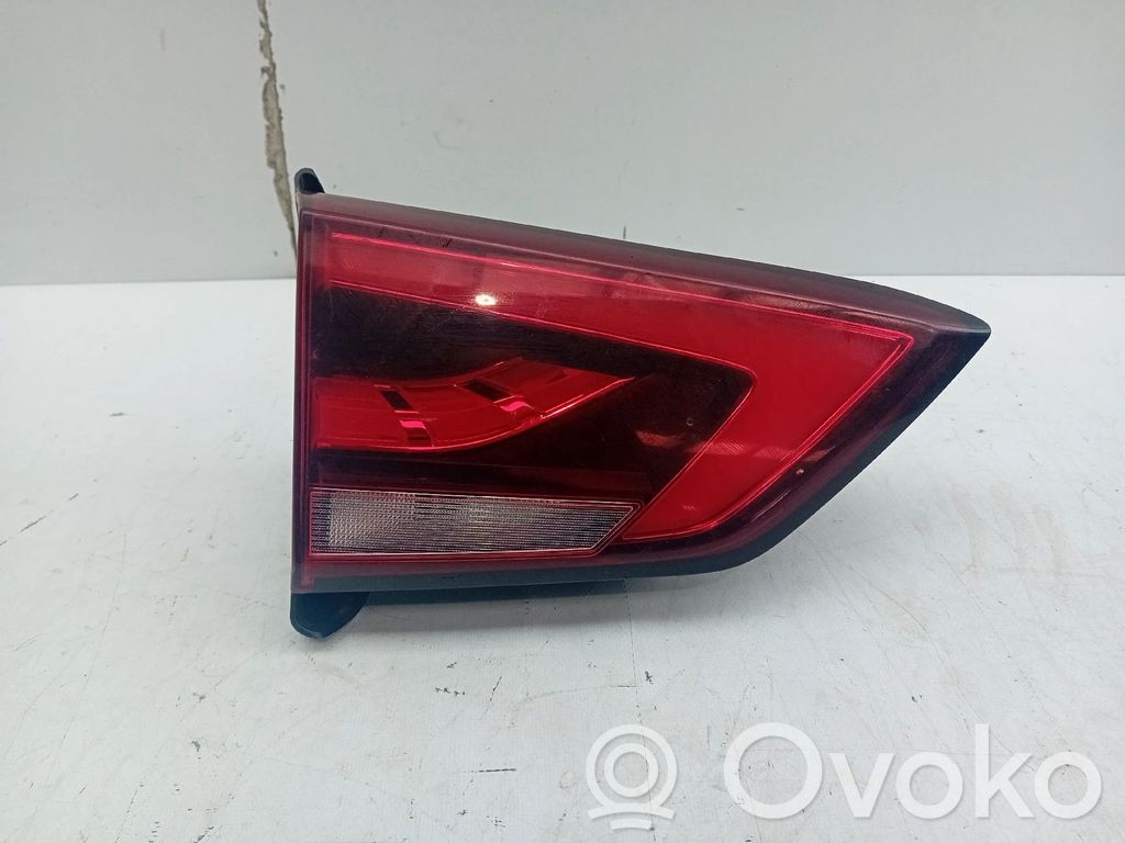 MG ZS Lampy tylnej klapy bagażnika 