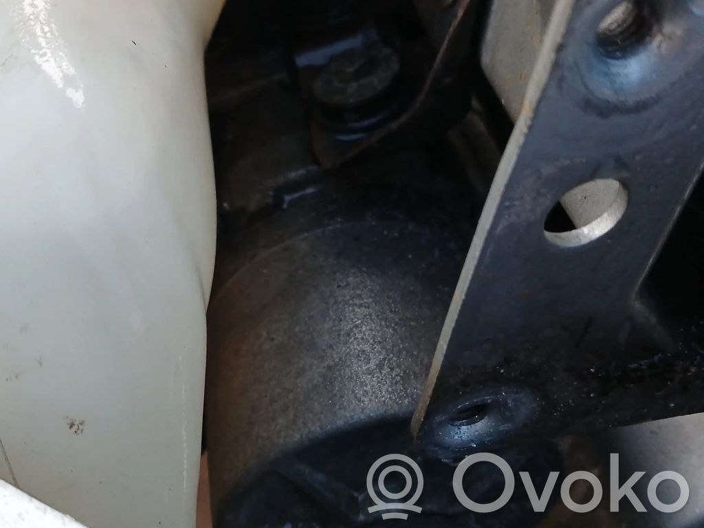 Peugeot 307 Ohjaustehostimen pumppu 