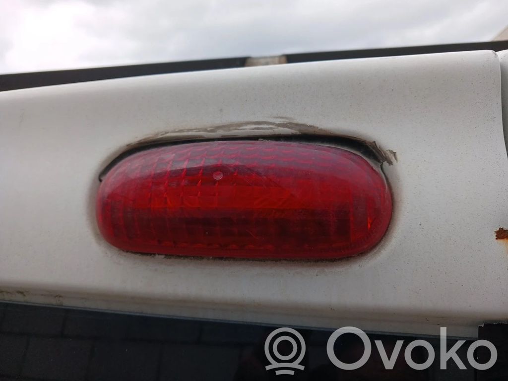 Opel Vivaro Troisième feu stop 