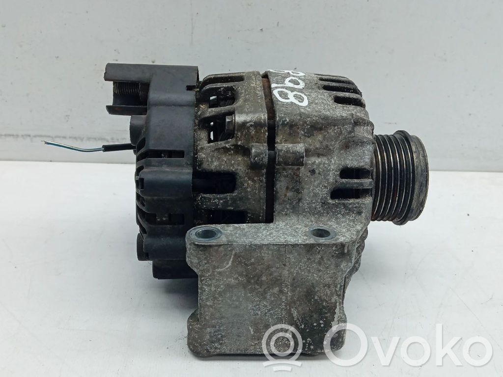Opel Astra H Generator/alternator 