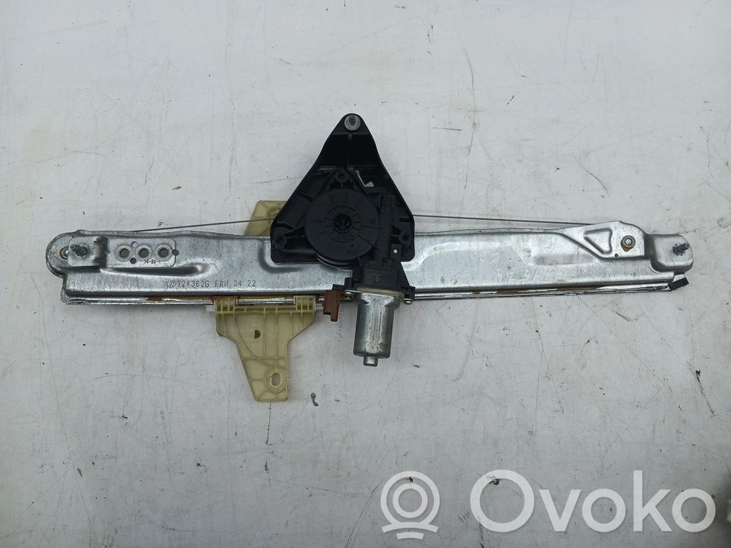 Dacia Jogger Meccanismo di sollevamento del finestrino anteriore senza motorino 