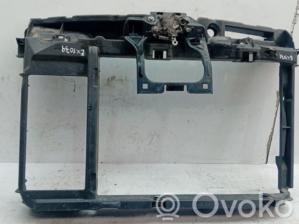 Peugeot 2008 I Pannello di supporto del radiatore 