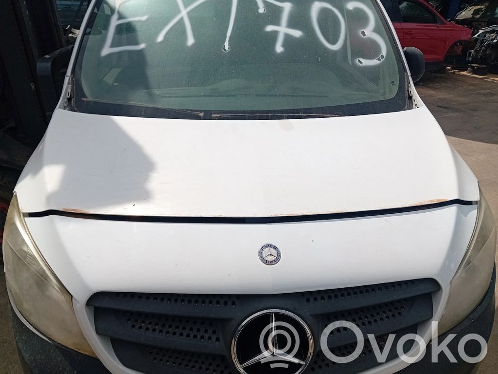 Mercedes-Benz Citan W415 Капот двигателя