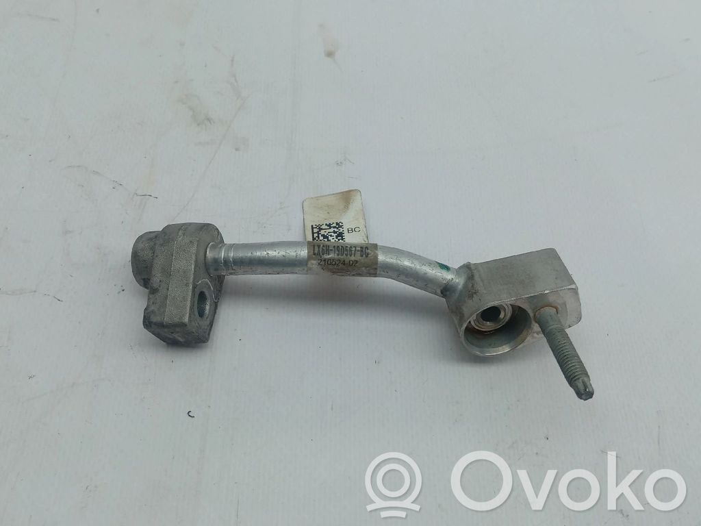 Ilmastointilaitteen putki (A/C)   LX6H19D567BC