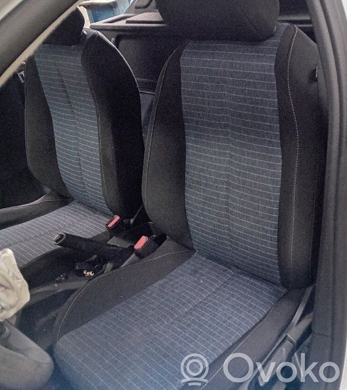 Peugeot 208 II Scaun șofer 