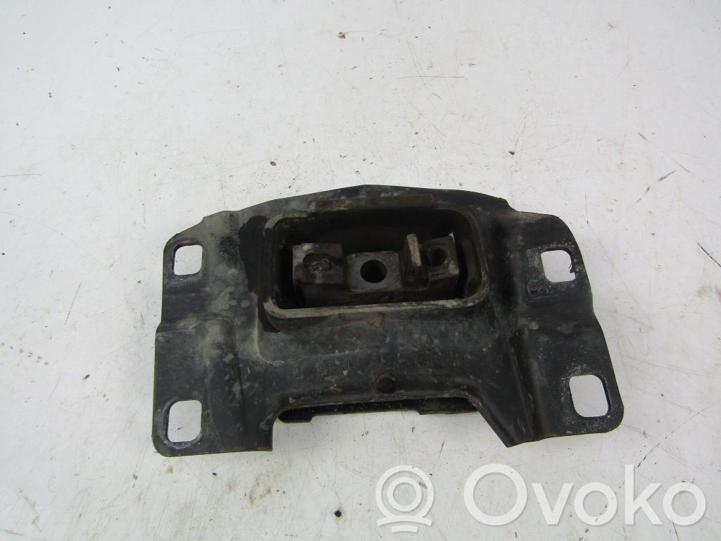 Volkswagen PASSAT B6 Gearbox mounting bracket 