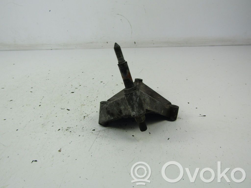 Renault Scenic I Gearbox mounting bracket 
