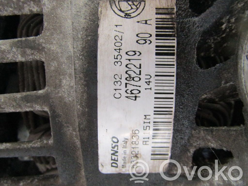 Alfa Romeo 147 Ģenerators 