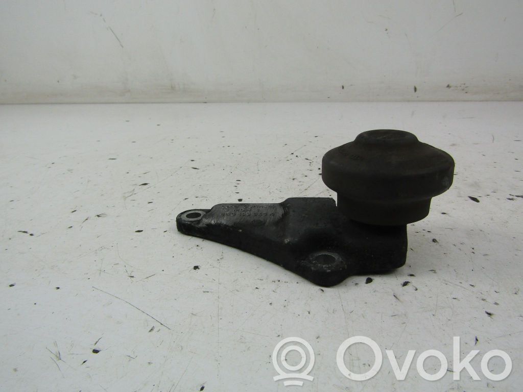 Engine mounting bracket   8D0199343N,8D0199343N