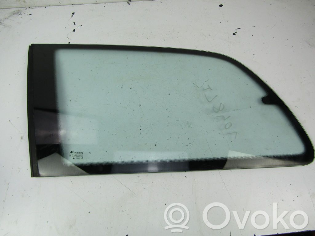 Rear side window