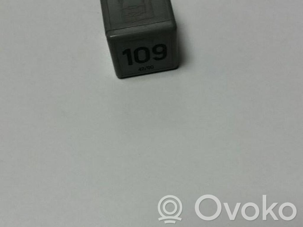 Kita rėlė   1J0906381A