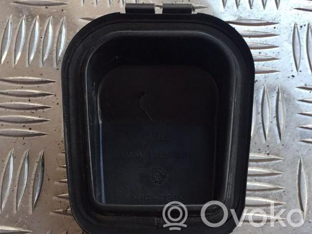 Deckel Abdeckung Scheinwerfer   000