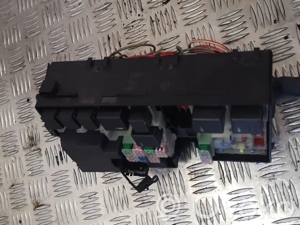 Módulo de fusible   8688040