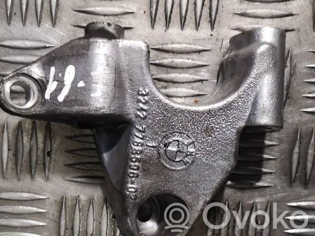 BMW 5 E60 E61 Power steering pump mounting bracket 