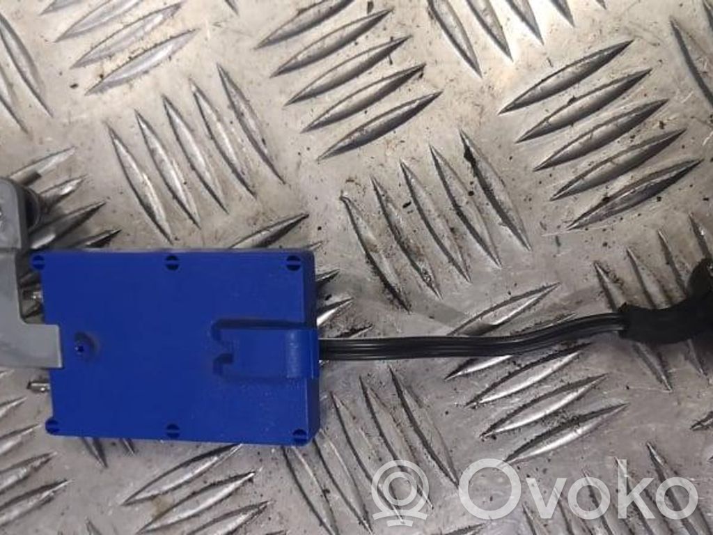 Volvo S60 Antenos stiprintuvas 