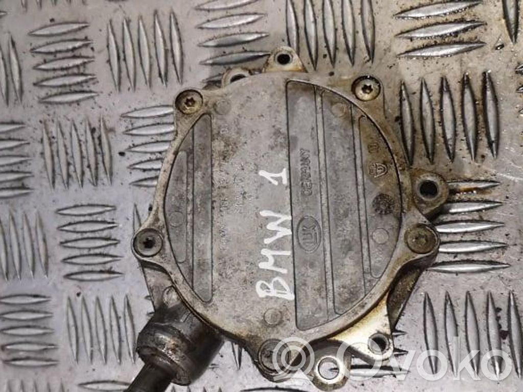 BMW 1 E81 E87 Vacuum pump 