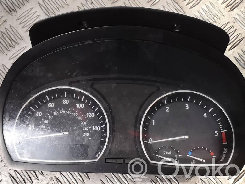 Speedometer (instrument cluster)   341611702