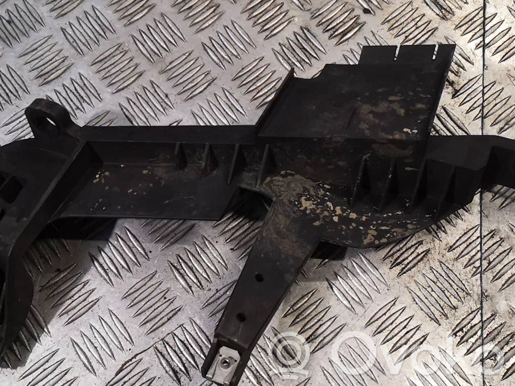 BMW X3 E83 Headlight/headlamp mounting bracket 