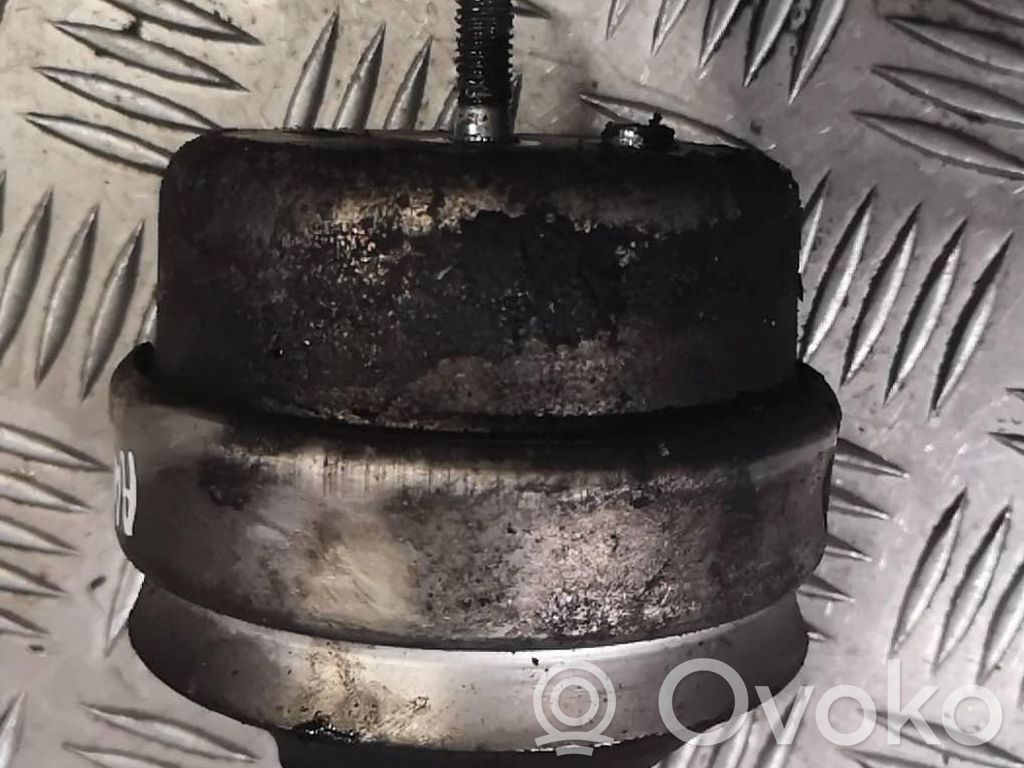 Audi A4 S4 B6 8E 8H Engine mount bracket 
