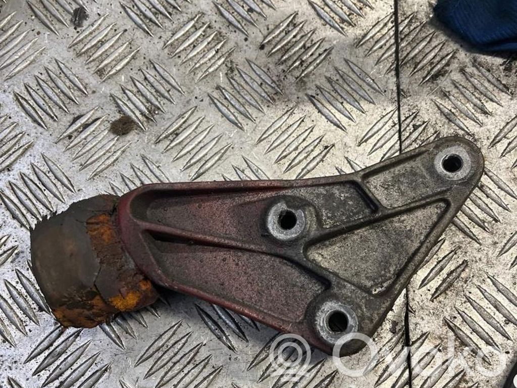 Engine mounting bracket   4F0199343K