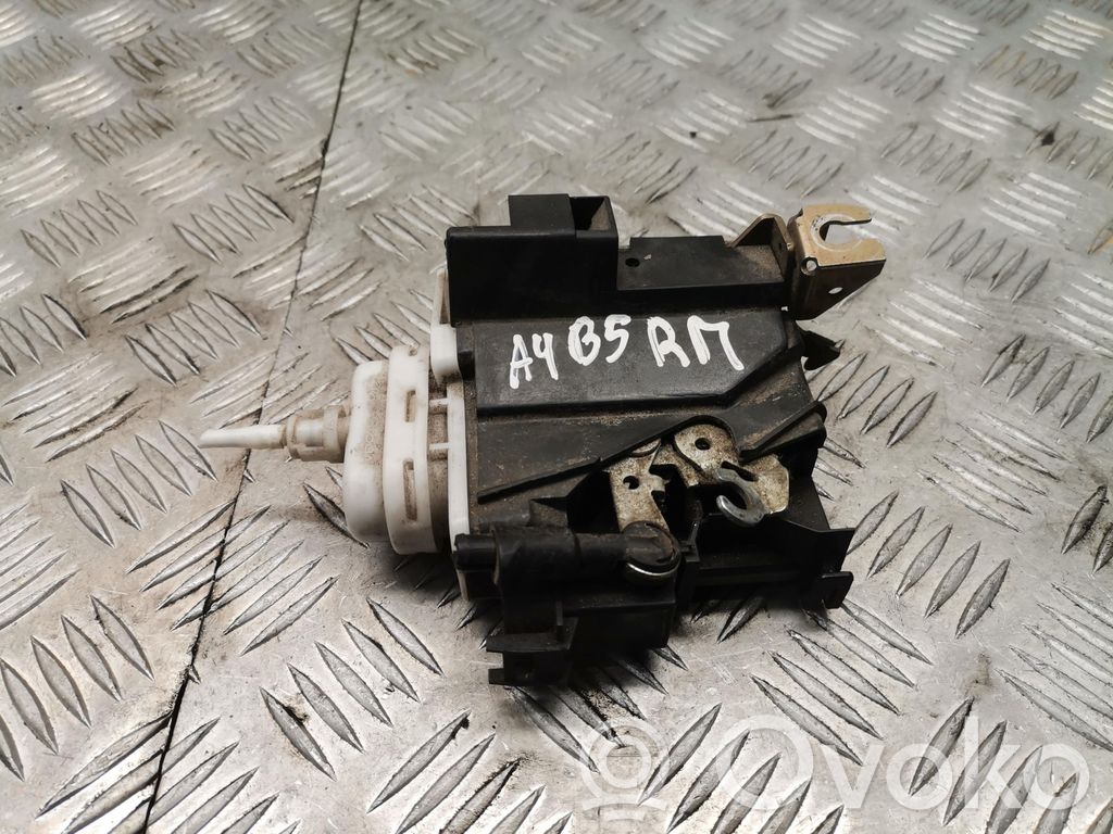 Audi A8 S8 D2 4D Front door lock 