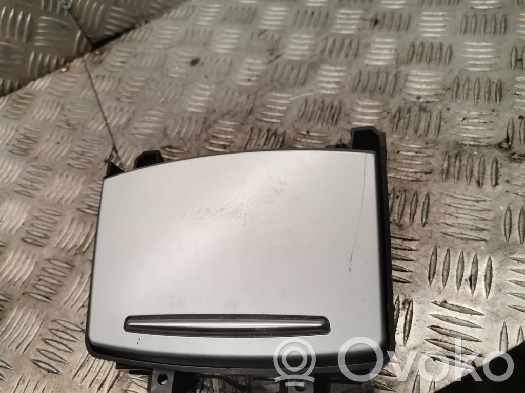 Ashtray (front)   4F1862533