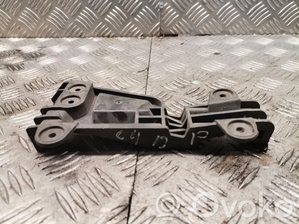 Audi A6 S6 C4 4A Front bumper mounting bracket 
