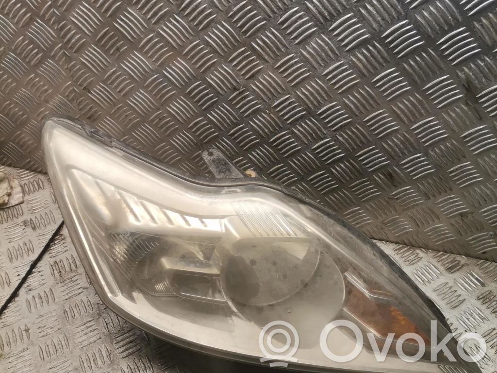 Priekšējais lukturis   8M5113W029AE