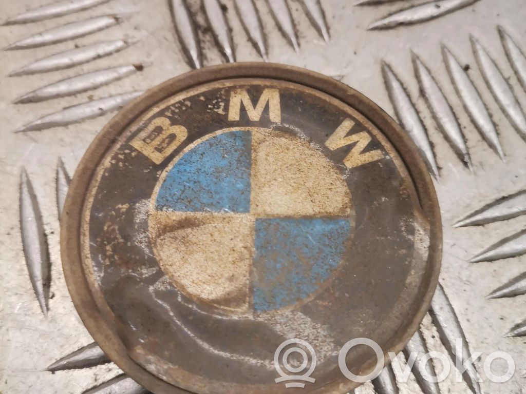 BMW 3 E92 E93 Rūpnīcas varianta diska centra vāciņš (-i) 