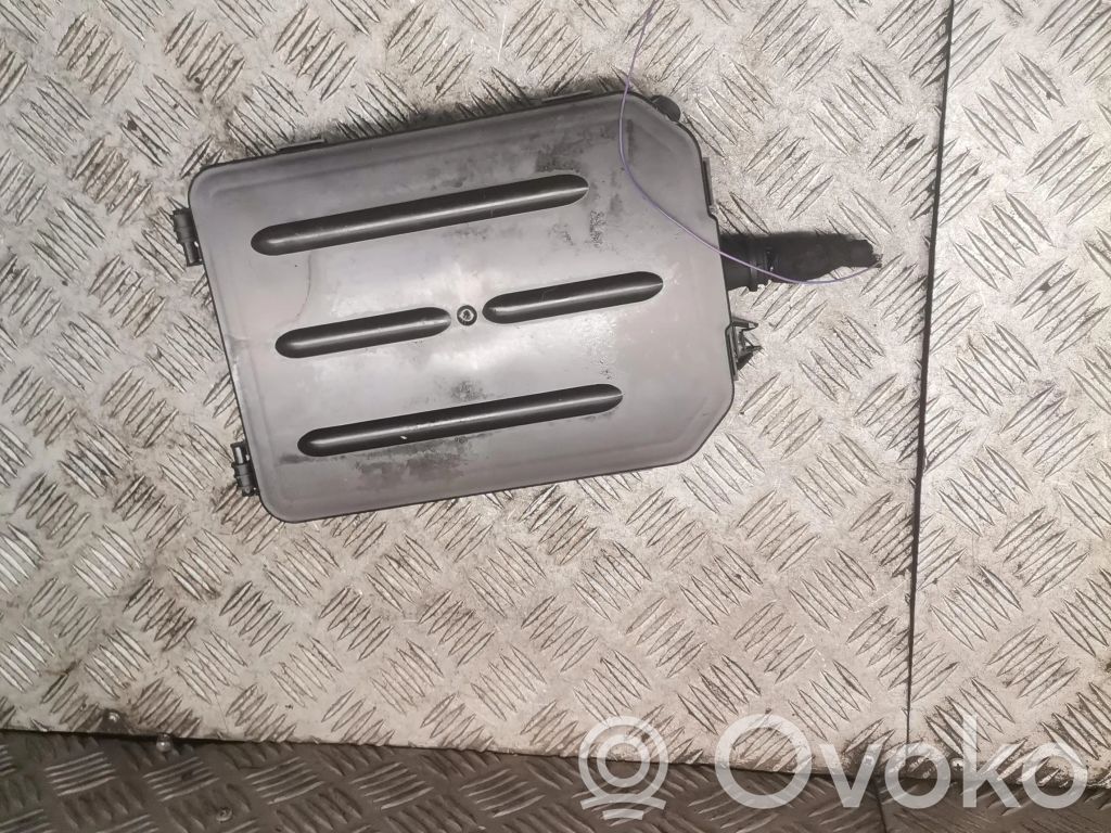 Módulo de fusible   8E0971841