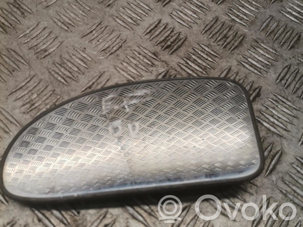 Ford Focus Spoguļa stikls 