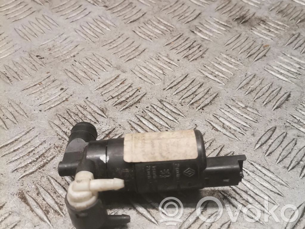 Peugeot 607 Windscreen/windshield washer pump 