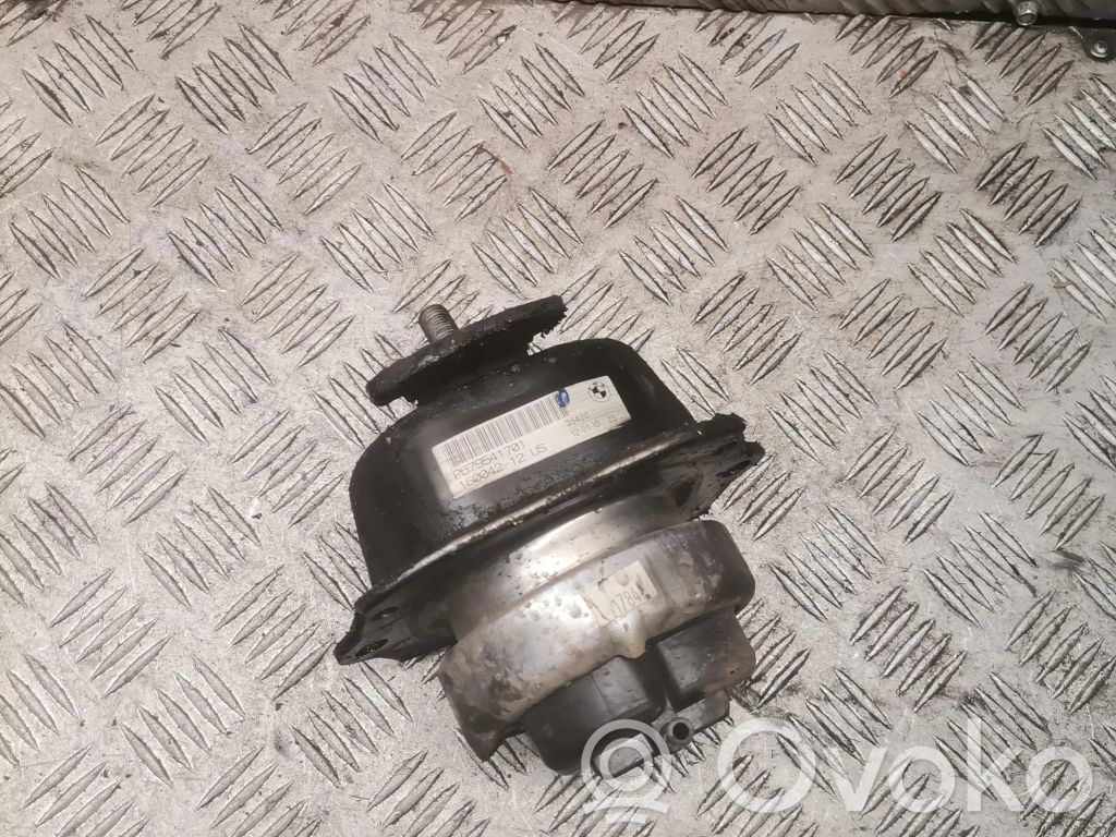 BMW X5 E70 Engine mount bracket 