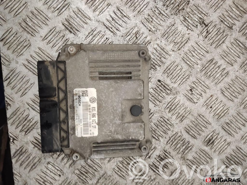 Seat Leon (1P) Engine control unit/module 