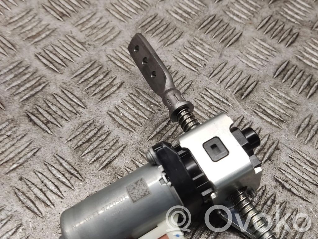 Steering column adjust motor   1050226