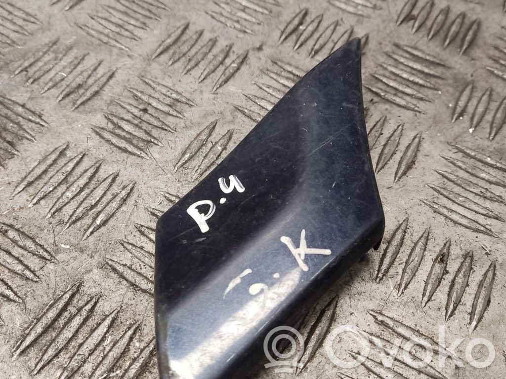 Volkswagen PASSAT B4 Rear fender molding trim 