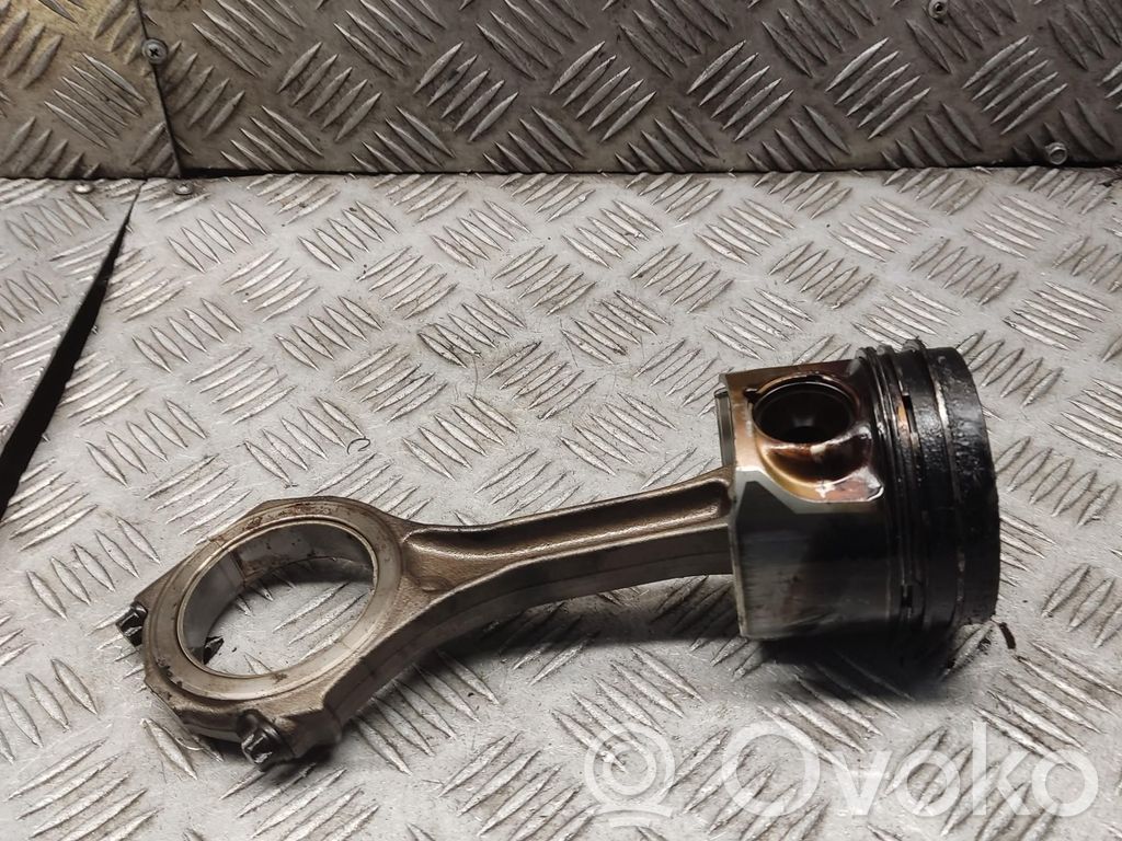 Audi A8 S8 D3 4E Piston with connecting rod 