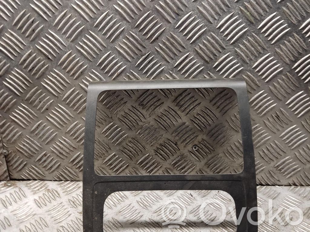 Volkswagen Caddy Radiouztvērēja / navigācija dekoratīvā apdare 