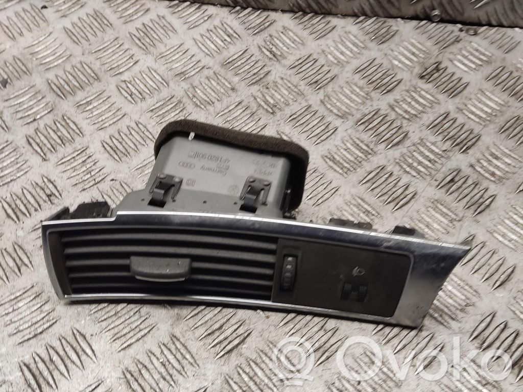 Боковая воздушная решётка   4F1820901C
