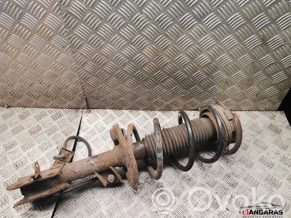 Nissan Qashqai Front shock absorber with coil spring 