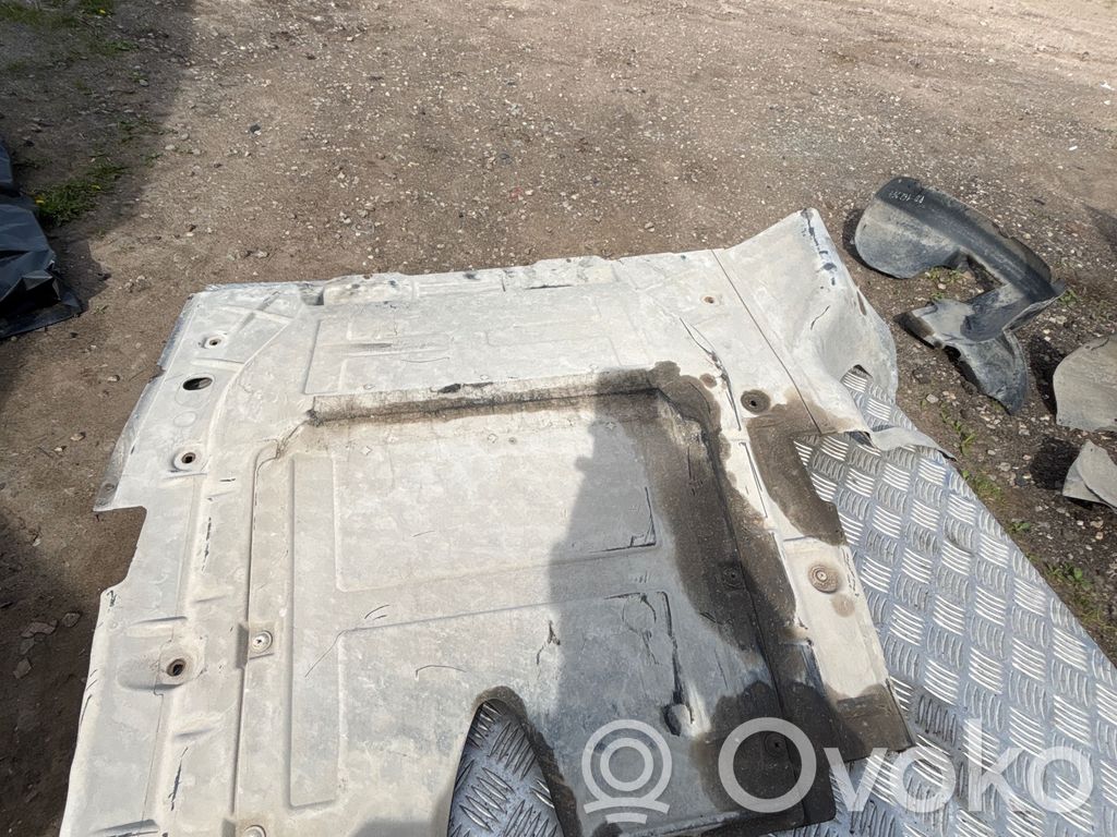 Opel Astra H Engine splash shield/under tray 