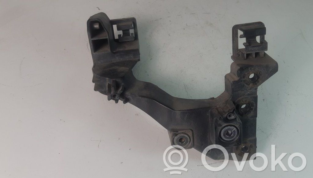 Headlight/headlamp mounting bracket   ET015E,ET015E,64606A2000