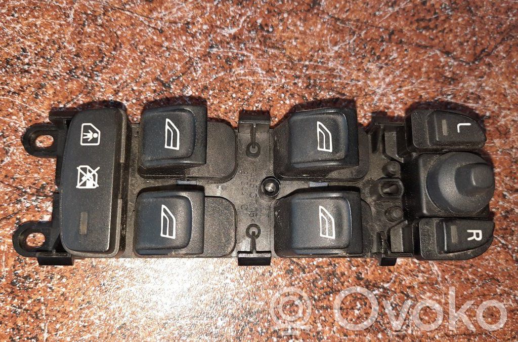 Volvo V70 Electric window control switch 