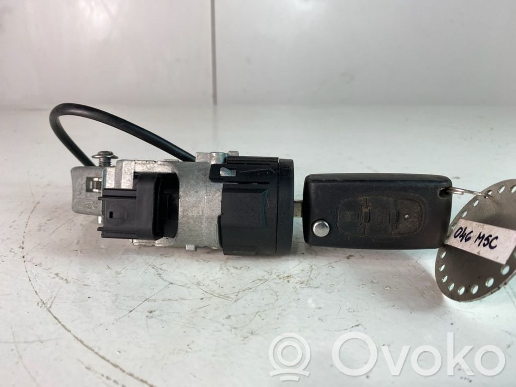 Užvedimo spynelė   E1105995,E1105995