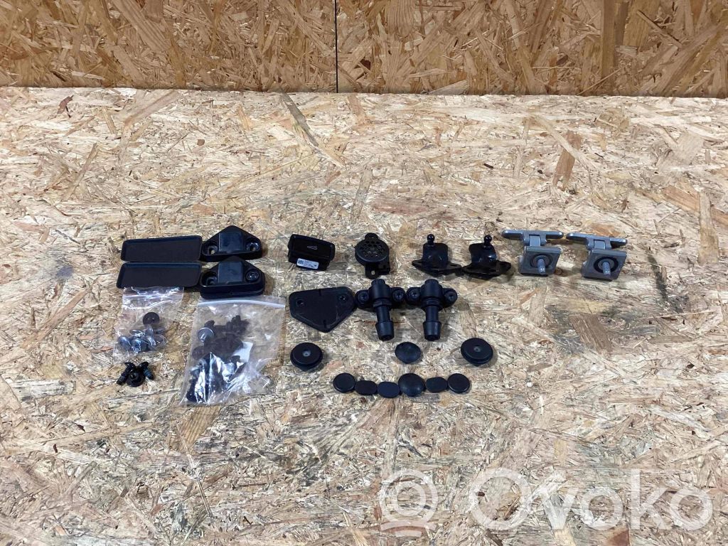 Porsche Macan (95B) Tailgate/trunk/boot hinge 