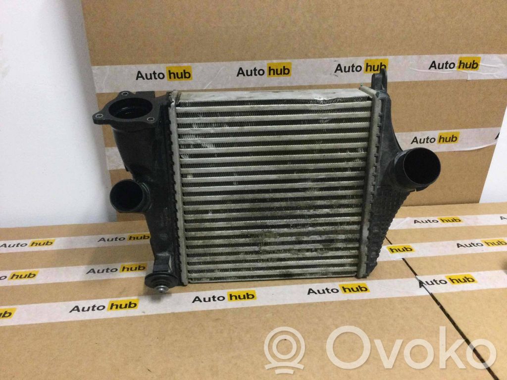 Audi Q7 4M Interkūlerio radiatorius 