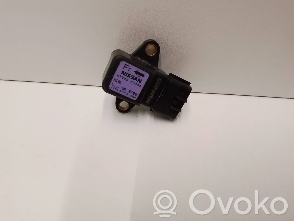 Nissan X-Trail T30 ESP acceleration yaw rate sensor 