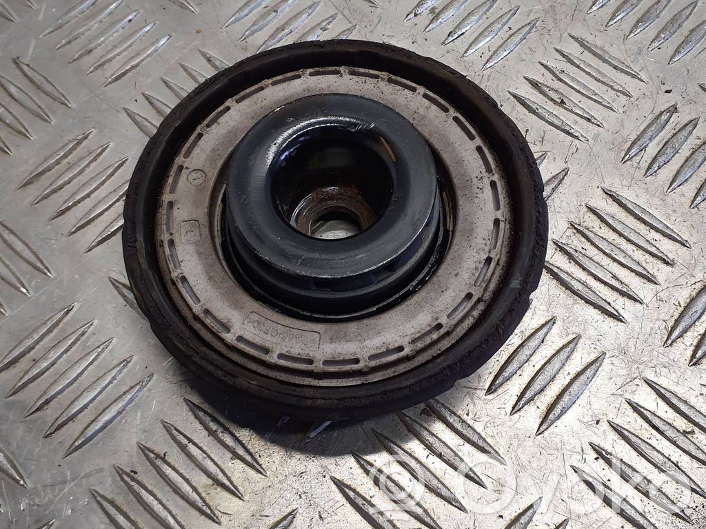 Front upper strut mount