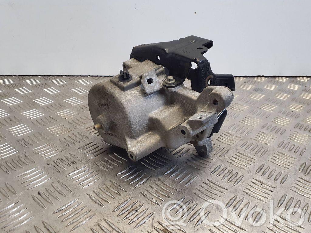 Ford Focus Degvielas filtra turētājs 