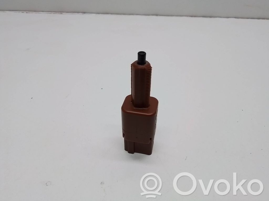 Infiniti Q70 Y51 Brake pedal sensor switch 
